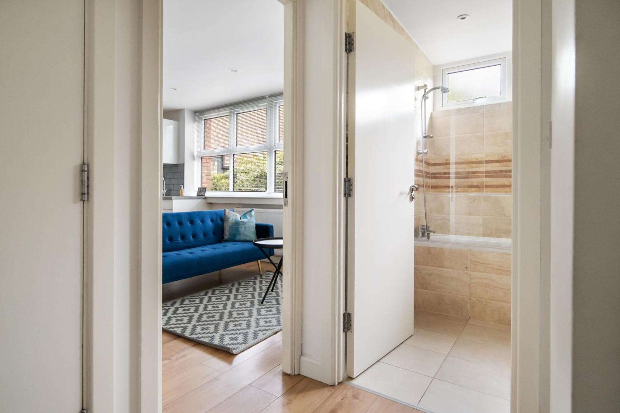 Livestay-Modern Apartments Building In Aylesbury アリスバーリー エクステリア 写真
