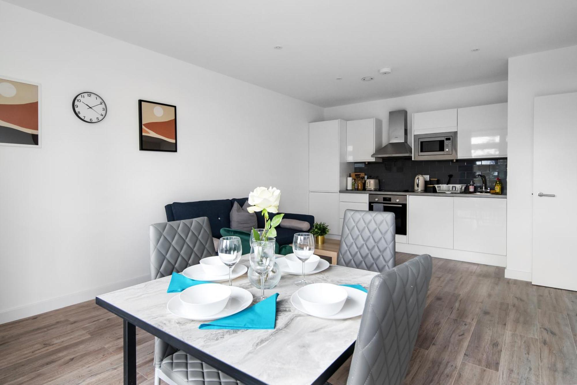 Livestay-Modern Apartments Building In Aylesbury アリスバーリー エクステリア 写真